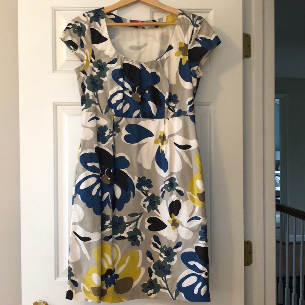 Floral Borden dress with pockets (!!)